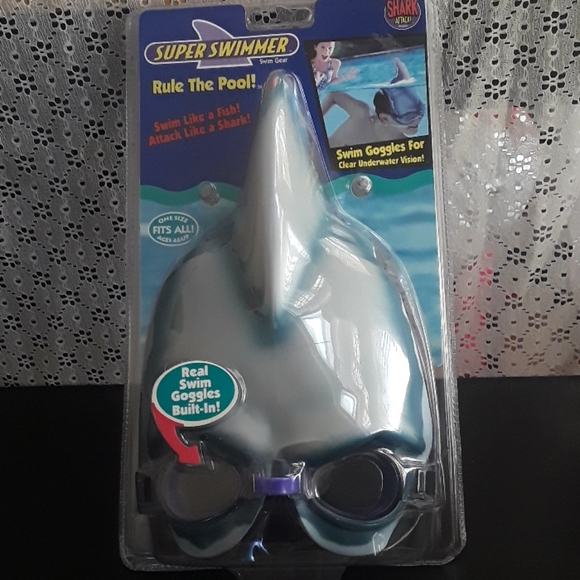 super swimmer swim gear Other - Super Swimmer Swim gear Shark Attack! Googles